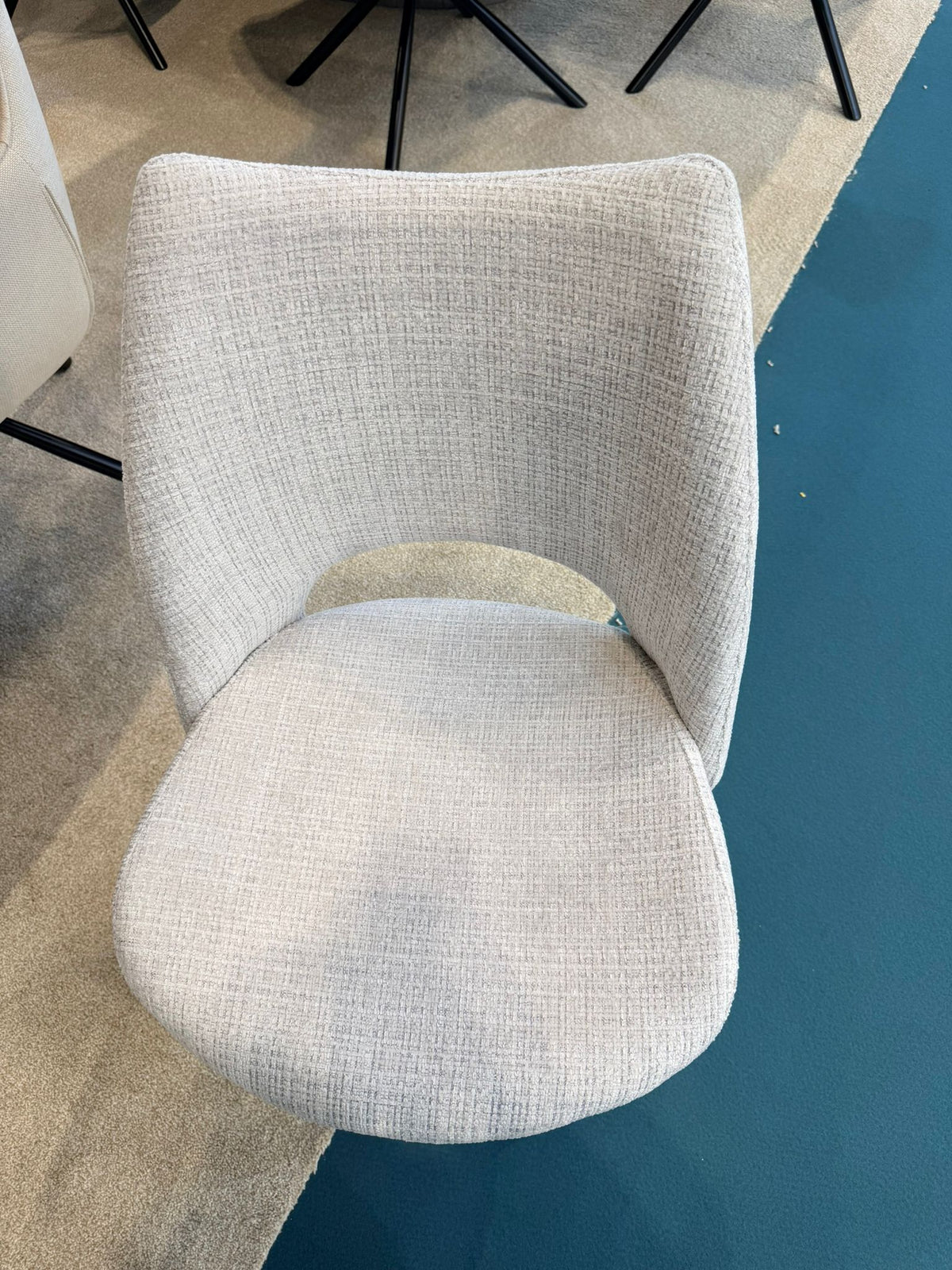 Maryland Swivel Chair detail